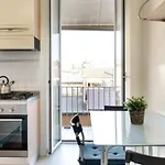 Sunny Flat In Elegant Building Close To Colosseum